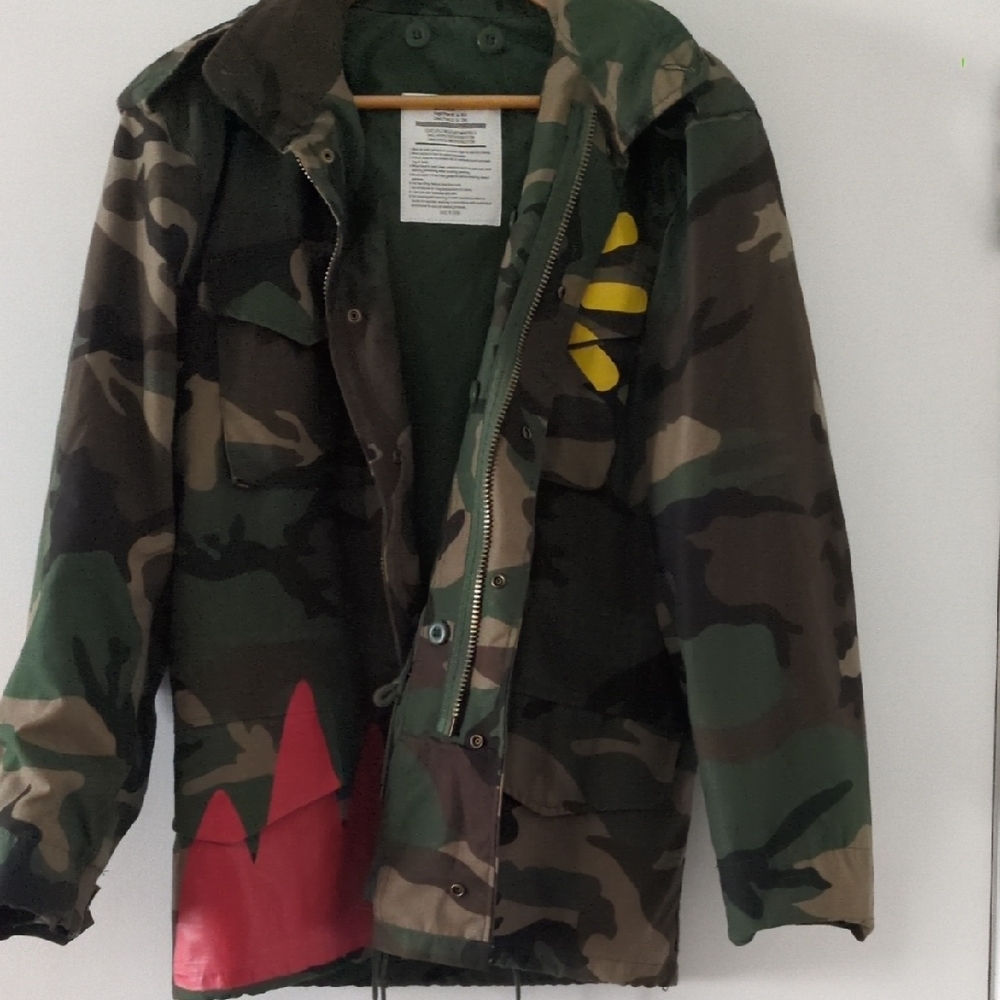 Camouflage Men's Jacket Red and Yellow Accents 6 pockets Hoodie Adjustable Waist